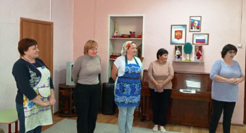 Клубный час Клубный час.